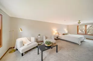 1530 E Fleming Dr S, Arlington Heights, IL 60004 - Photo 17