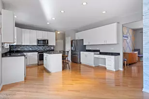 69 Telluride Ct, Gilberts, IL 60136 - Photo 9