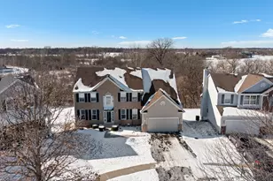 69 Telluride Ct, Gilberts, IL 60136 - Photo 3