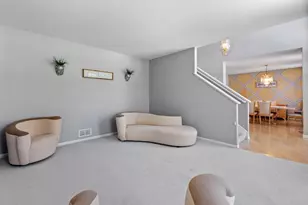 69 Telluride Ct, Gilberts, IL 60136 - Photo 13