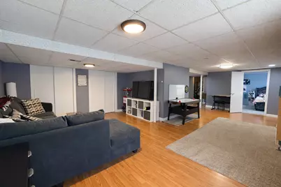 1587 Brookside Drive, Hoffman Estates, IL 60169 - Photo 17