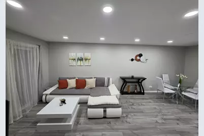 1930 Kenilworth Circle #E, Hoffman Estates, IL 60169 - Photo 3