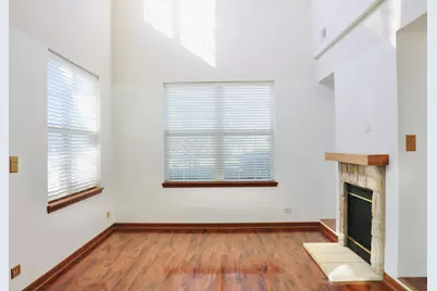 2598 Hillsboro Boulevard, Aurora, IL 60503 - Photo 3