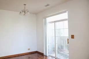 2598 Hillsboro Blvd, Aurora, IL 60503 - Photo 5