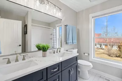 1571 Amos Bennett Street, Grayslake, IL 60030 - Photo 19