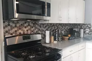 318 Minocqua St, Park Forest, IL 60466 - Photo 5