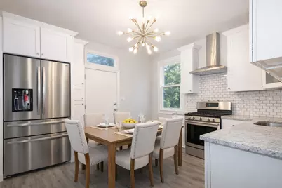 7915 S Paxton Avenue, Chicago, IL 60617 - Photo 5