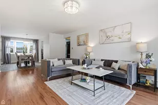 6568 W Roscoe St, Chicago, IL 60634 - Photo 7