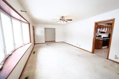 6837 W 113th Street, Worth, IL 60482 - Photo 3