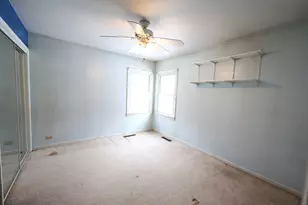 6837 W 113th St, Worth, IL 60482 - Photo 11