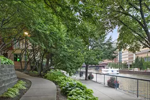 501 N Clinton St, Chicago, IL 60654 - Photo 29