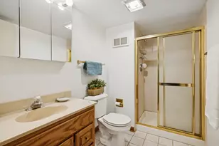 635 Eletson Dr, Crystal Lake, IL 60014 - Photo 17