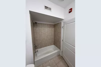 6961 Vine Street #303, Indian Head Park, IL 60525 - Photo 13