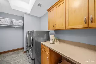 421 Bunning Dr, Downers Grove, IL 60516 - Photo 29