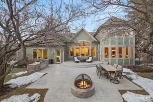 421 Bunning Dr, Downers Grove, IL 60516 - Photo 3