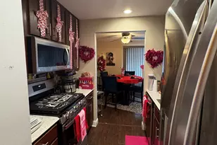 18310 Cherry Creek Dr, Homewood, IL 60430 - Photo 3