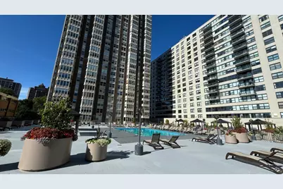 525 W Hawthorne Place #206, Chicago, IL 60657 - Photo 27