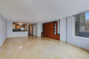 525 W Hawthorne Pl, Chicago, IL 60657 - Photo 15