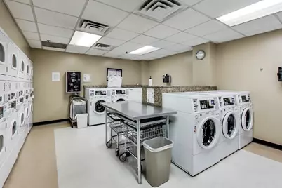 525 W Hawthorne Place #206, Chicago, IL 60657 - Photo 31