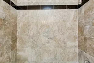 525 W Hawthorne Pl, Chicago, IL 60657 - Photo 21