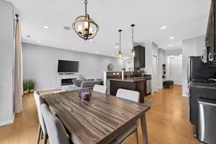 6N385 Whitmore Cir, Saint Charles, IL 60174 - Photo 9