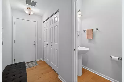 6N385 Whitmore Circle #B, Saint Charles, IL 60174 - Photo 15