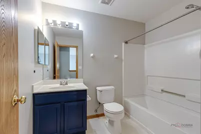 708 Valley View Court, Aurora, IL 60502 - Photo 23