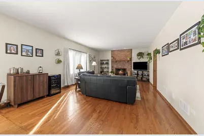 8649 Monaghan Drive, Tinley Park, IL 60487 - Photo 11