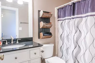 410 W Cook St, Manteno, IL 60950 - Photo 33