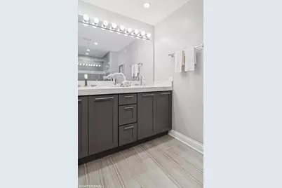 [Address not provided], Chicago, IL 60654 - Photo 23