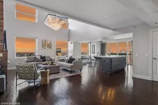 [Address not provided], Chicago, IL 60654 - Photo 37