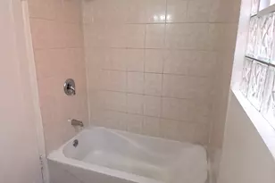 4808 W Barry Ave, Chicago, IL 60641 - Photo 11