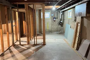 381 W Millers Rd, Des Plaines, IL 60016 - Photo 17