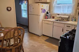 215 Brice Ave, Mundelein, IL 60060 - Photo 3