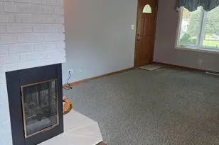 215 Brice Ave, Mundelein, IL 60060 - Photo 5