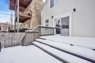 1910 W George St, Chicago, IL 60657 - Photo 41