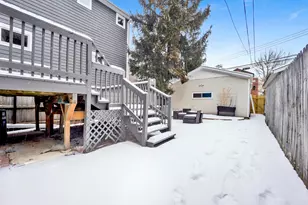 1910 W George St, Chicago, IL 60657 - Photo 39