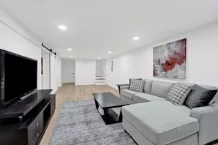 1910 W George St, Chicago, IL 60657 - Photo 33