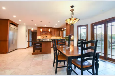 307 Anne Court, Prospect Heights, IL 60070 - Photo 7