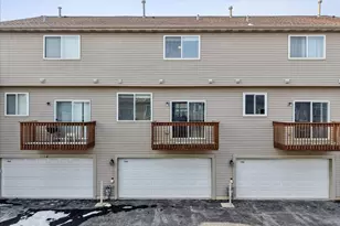 764 Cherry Creek Dr, Grayslake, IL 60030 - Photo 25