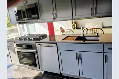 9655 Woods Drive #517, Skokie, IL 60077 - Photo 3