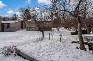 5357 Winding Creek Dr, Rockford, IL 61114 - Photo 9