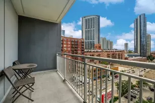 330 W Grand Ave, Chicago, IL 60654 - Photo 17