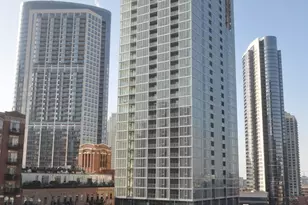 330 W Grand Ave, Chicago, IL 60654 - Photo 19