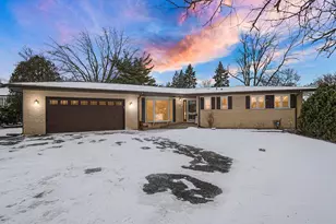 18830 Carrie Ct, Mokena, IL 60448 - Photo 3