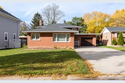 114 N Forest Avenue, Palatine, IL 60074 - Photo 1