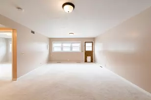 114 N Forest Ave, Palatine, IL 60074 - Photo 23