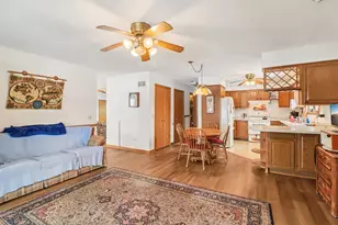 2312 High Point Dr, Lindenhurst, IL 60046 - Photo 3