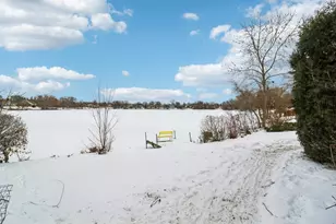 2312 High Point Dr, Lindenhurst, IL 60046 - Photo 33