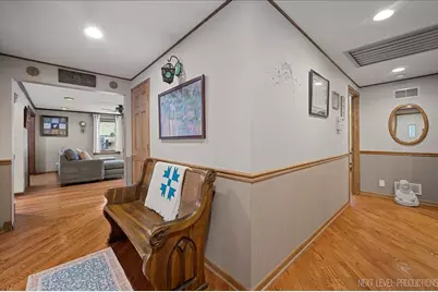 [Address not provided], Geneva, IL 60134 - Photo 5